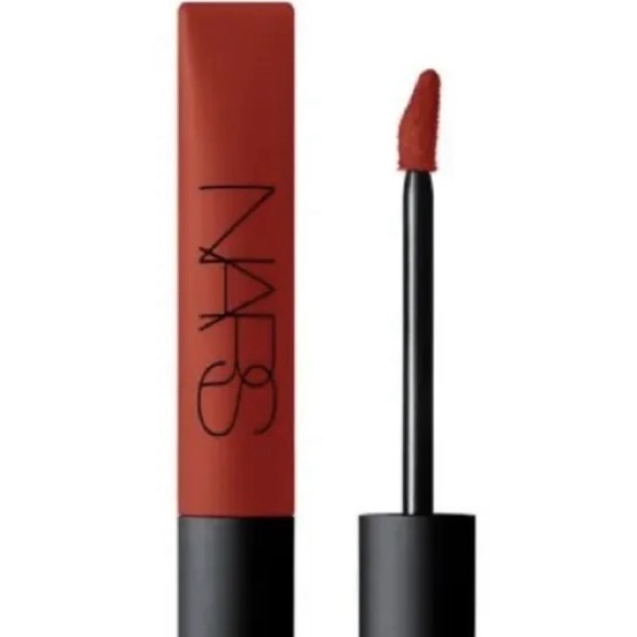NARS AIR MATTE LIP COLOR IN BURLESQUE - Picture 1 of 3